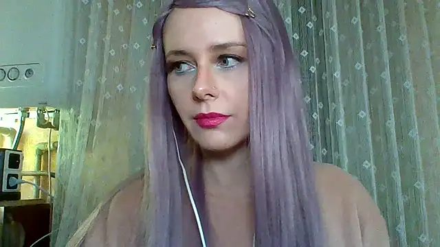 Snapshot of LuminousLady chatting on 02.13.25 LuminousLady online show from 02.13.25
