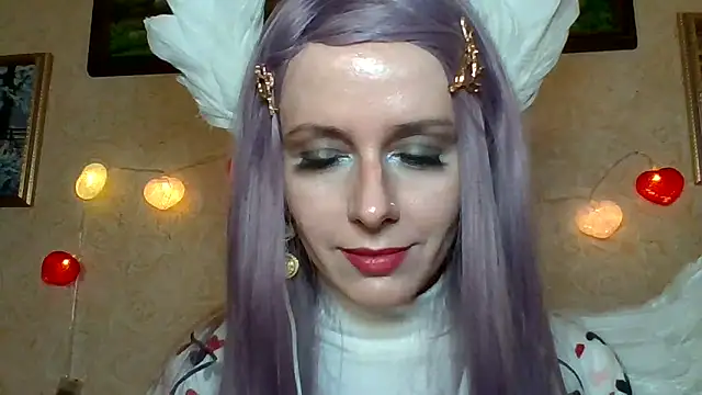 Snapshot of LuminousLady chatting on 02.14.25 LuminousLady online show from 02.14.25