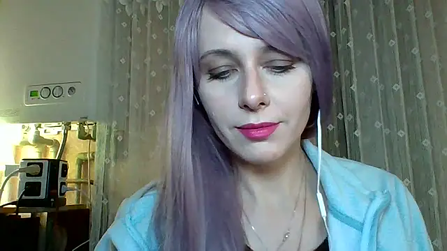 Snapshot of LuminousLady chatting on 02.17.25 LuminousLady online show from 02.17.25