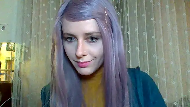 Snapshot of LuminousLady chatting on 02.18.25 LuminousLady online show from 02.18.25