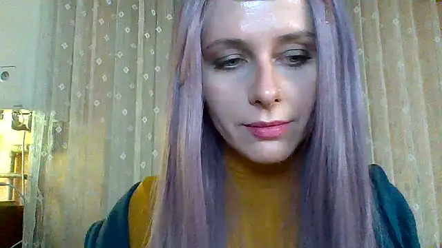 Snapshot of LuminousLady chatting on 02.18.25 LuminousLady online show from 02.18.25