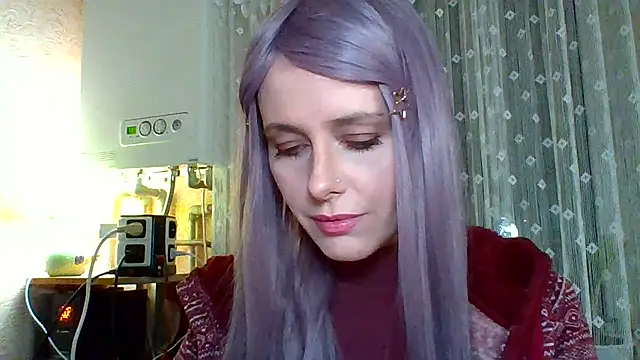 Snapshot of LuminousLady chatting on 02.19.25 LuminousLady online show from 02.19.25