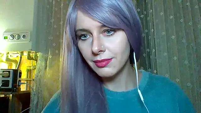 Snapshot of LuminousLady chatting on 02.23.25 LuminousLady online show from 02.23.25