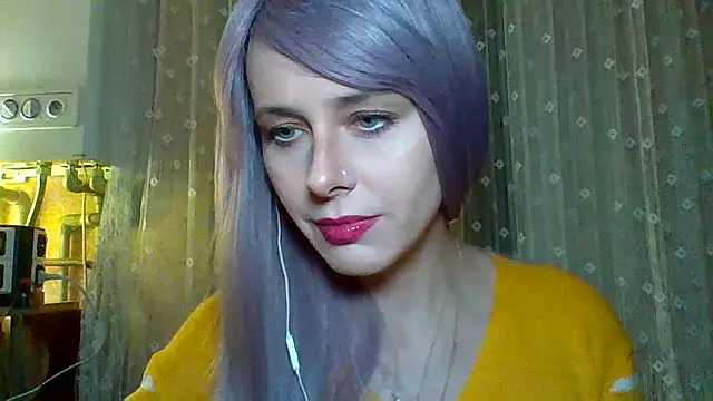 Snapshot of LuminousLady chatting on 02.24.25 LuminousLady online show from 02.24.25