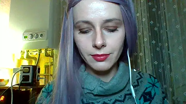 Snapshot of LuminousLady chatting on 02.25.25 LuminousLady online show from 02.25.25