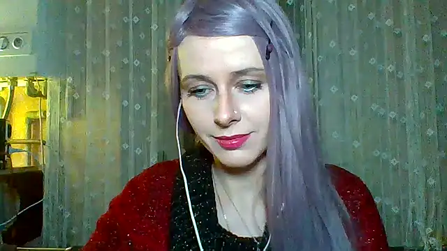 Snapshot of LuminousLady chatting on 02.27.25 LuminousLady online show from 02.27.25