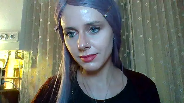 Snapshot of LuminousLady chatting on 03.06.25 LuminousLady online show from 03.06.25