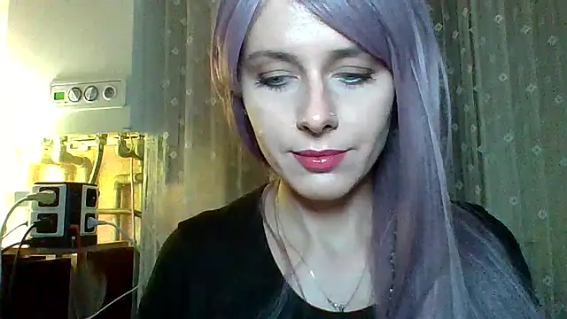 Snapshot of LuminousLady chatting on 03.06.25 LuminousLady online show from 03.06.25