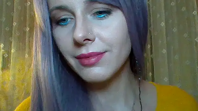 Snapshot of LuminousLady chatting on 03.07.25 LuminousLady online show from 03.07.25