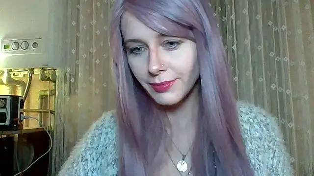 Snapshot of LuminousLady chatting on 03.14.25 LuminousLady online show from 03.14.25