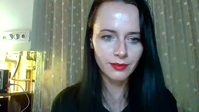 Snapshot of LuminousLady chatting on 03.16.25 LuminousLady online show from 03.16.25