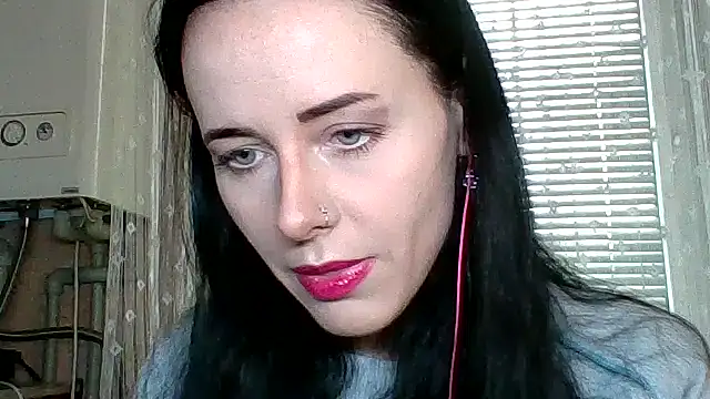 Snapshot of LuminousLady chatting on 10.22.25 LuminousLady online show from 10.22.25