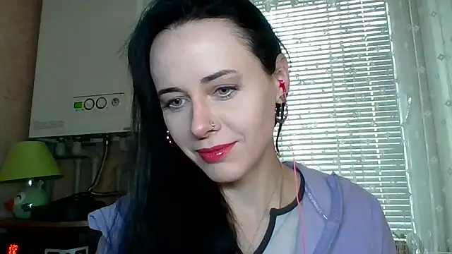 Snapshot of LuminousLady chatting on 10.25.25 LuminousLady online show from 10.25.25