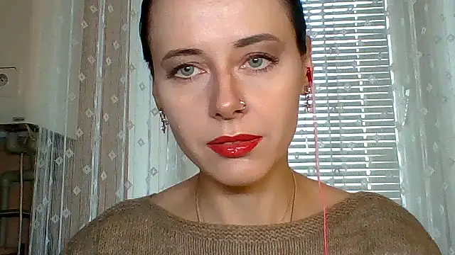 Snapshot of LuminousLady chatting on 10.30.25 LuminousLady online show from 10.30.25