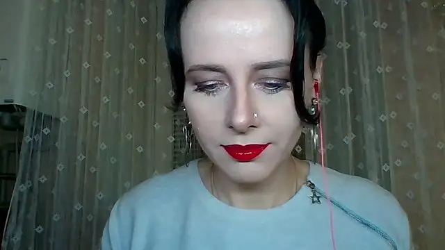 Snapshot of LuminousLady chatting on 12.14.25 LuminousLady online show from 12.14.25