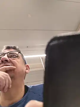 Snapshot of Fafas26 chatting on 12.17.25 Fafas26 online show from 12.17.25