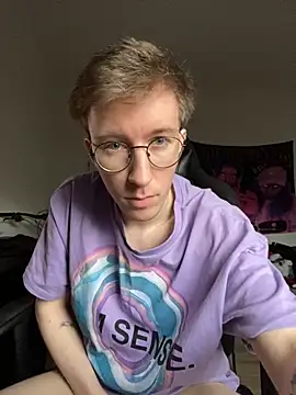 ItsMeLumisch online show from 10.23.25