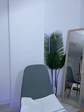 Celine Roxelle online show from 10.13.25