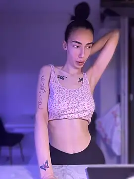 Celine Roxelle online show from 04.07.26