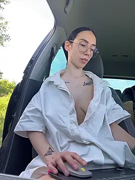 Celine Roxelle online show from 05.15.26