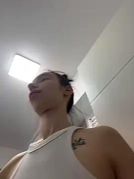Celine Roxelle online show from 05.31.26