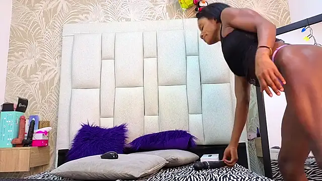 dafnnelewis online show from 02.02.26