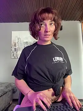 Maggie Geller online show from 03.12.25