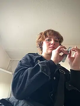 Snapshot of Maggie_Geller chatting on 02.20.26 Maggie Geller online show from 02.20.26