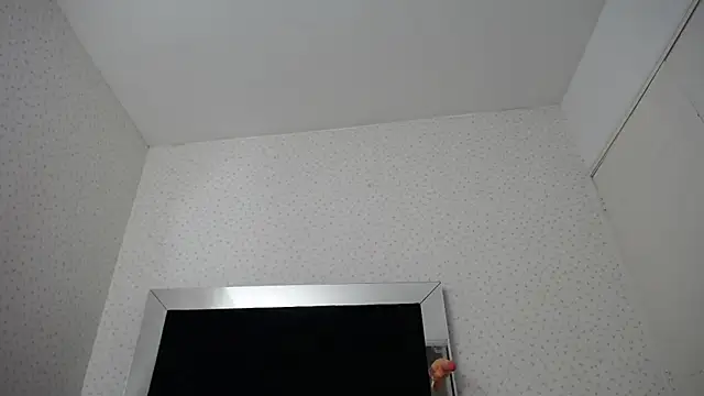 Snapshot of StormyWets_Bluk chatting on 11.26.25 StormyWets Bluk online show from 11.26.25