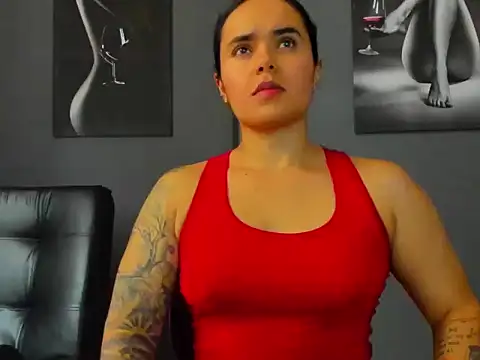 Snapshot of karlyjons12 chatting on 11.27.25 karlyjons12 online show from 11.27.25