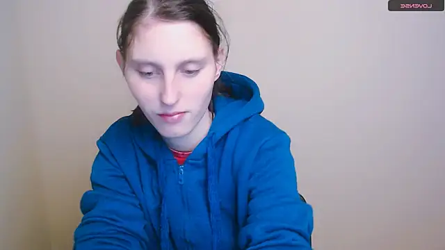 AdrianaRich  online show from 02.05.25