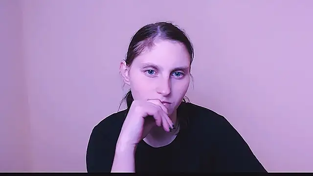 AdrianaRich  online show from 02.11.25