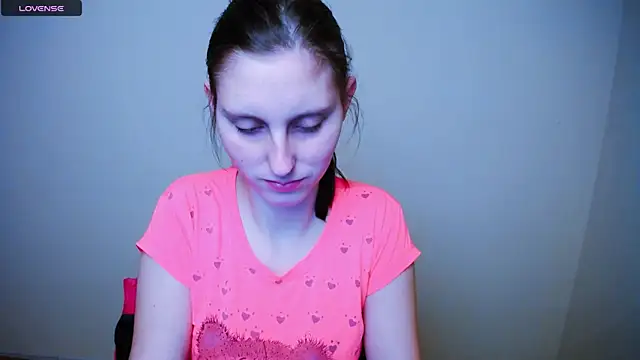 AdrianaRich  online show from 02.19.25