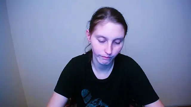 AdrianaRich  online show from 03.04.25