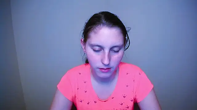 AdrianaRich  online show from 03.05.25