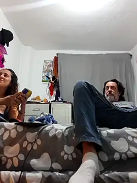 jeans and emma online show from 11.19.25