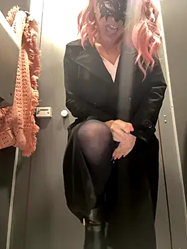 Loveblackzilla online show from 11.25.25