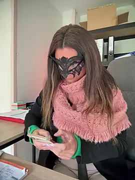 Snapshot of Loveblackzilla chatting on 02.04.26 Loveblackzilla online show from 02.04.26