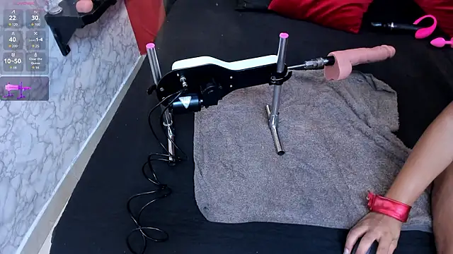 IVISBOUNCYASS online show from 02.08.26