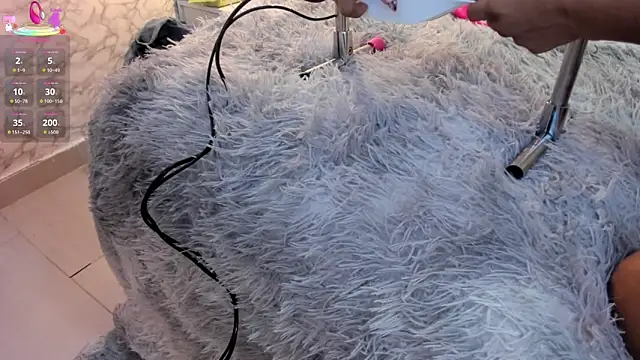 IVISBOUNCYASS online show from 05.25.26