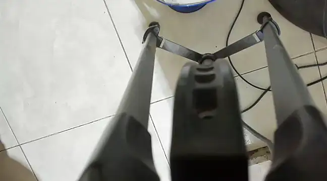 Snapshot of guyeifmaxiro chatting on 02.27.25 guyeifmaxiro online show from 02.27.25