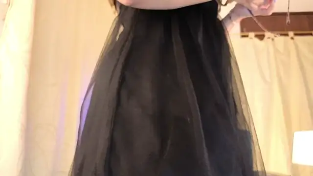 sophia dumont online show from 04.12.26