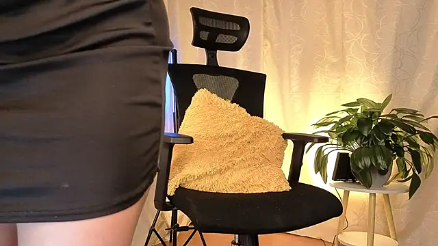 sophia dumont online show from 04.17.26