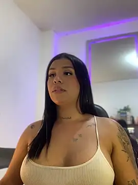 Snapshot of tinalove7 chatting on 12.04.25 tinalove7 online show from 12.04.25