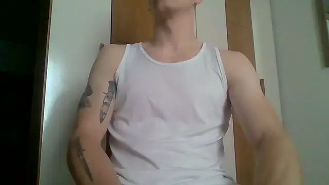 Snapshot of Novinho_pica_rosa chatting on 10.06.25 Novinho pica rosa online show from 10.06.25