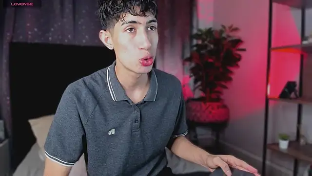 NovaaWheler online show from 04.17.26