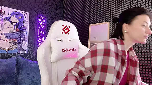 roxy riot  online show from 03.01.25