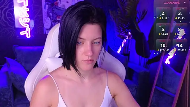 roxy riot  online show from 03.29.26