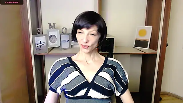  AngeliaFlow  online show from 10.07.25