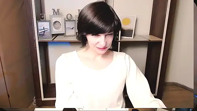  AngeliaFlow  online show from 05.20.26